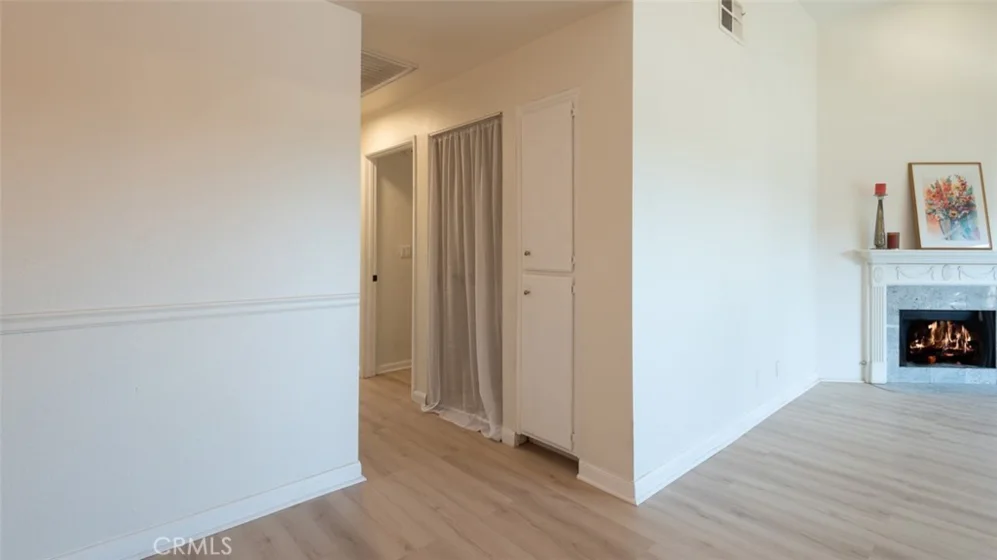 7305 Balboa Boulevard #2 photo 28