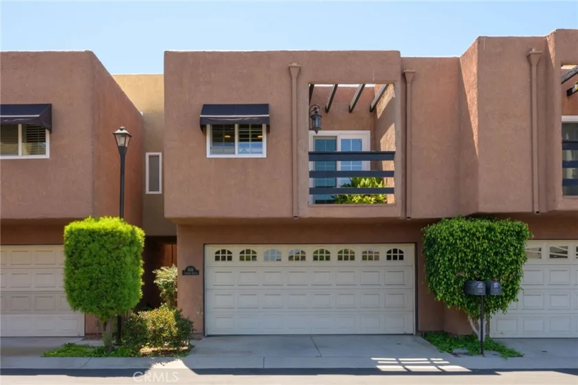 608 Terrace Circle photo 1