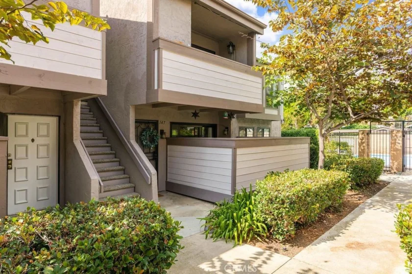 9189 Village Glen #148 photo 1