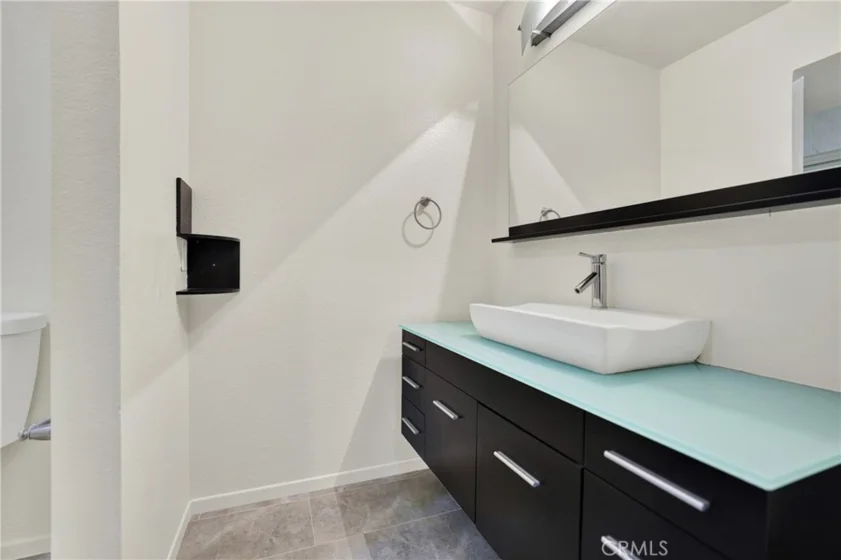 154 Gallery photo 24