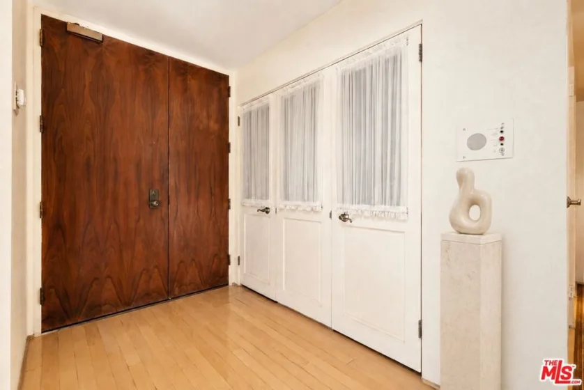 10790 Wilshire Boulevard #1001 photo 38