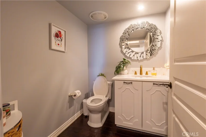 10795 Wilshire Boulevard #402 photo 12