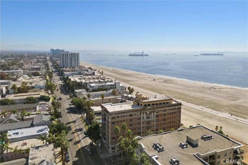 1030 E Ocean #308 photo 31