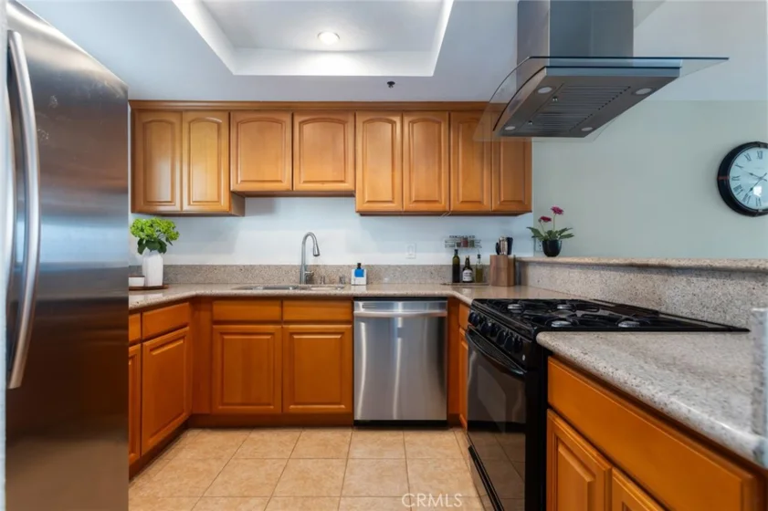 726 Elm Avenue #404 photo 5