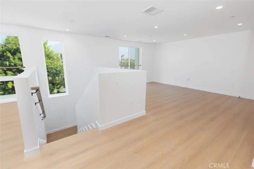 176 N Catalina Avenue #403 photo 7