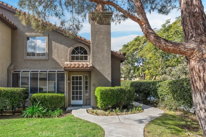 23 Tulip Place photo 1