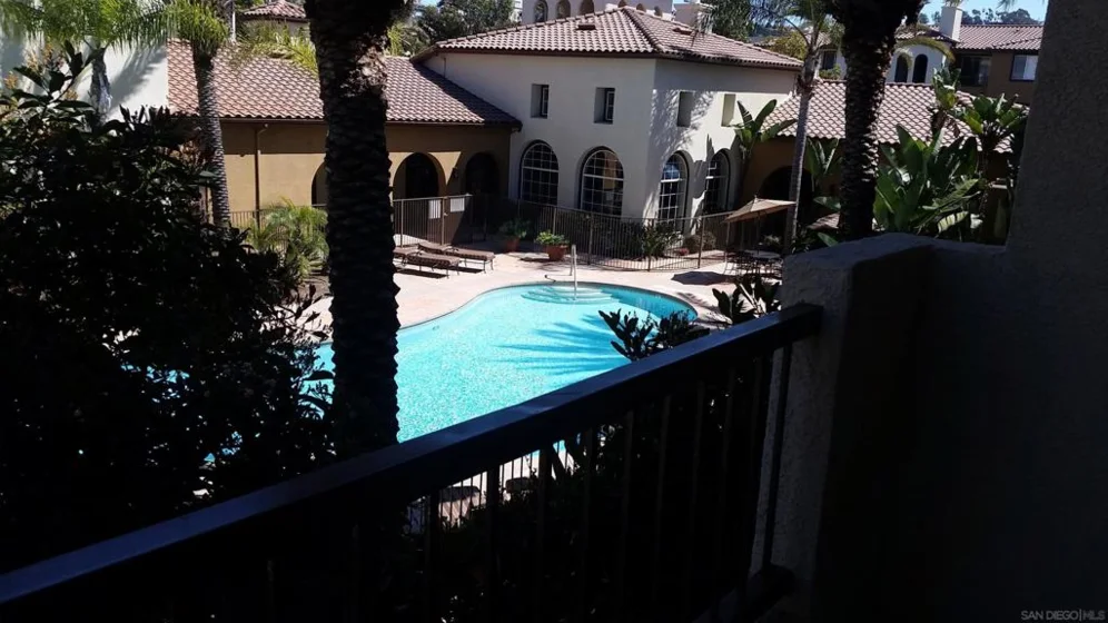 2250 Gill Village #909 photo 6