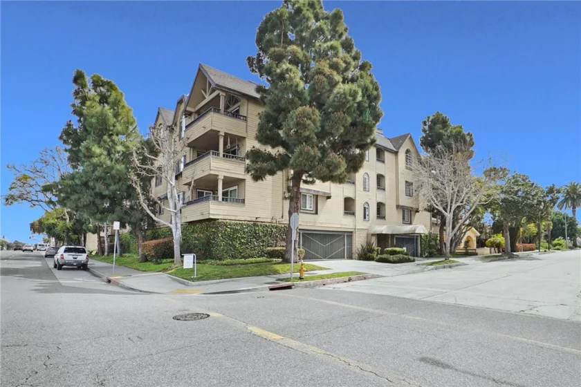 680 Grand Avenue #207 photo 1