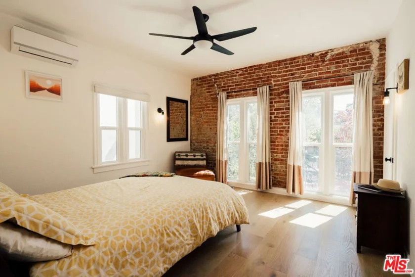 211 S Berendo Street #1 photo 1