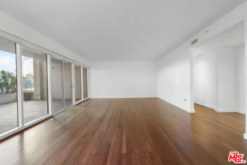 6250 Hollywood Boulevard #4E photo 25