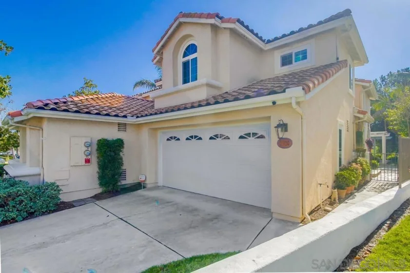 2520 La Costa Avenue photo 1