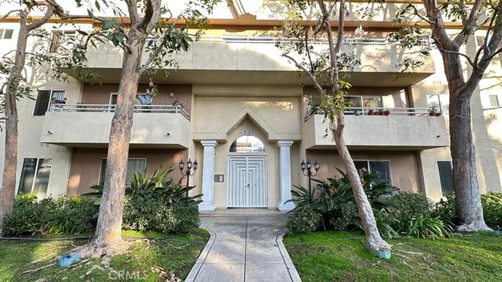 4358 Mammoth Avenue #2 photo 1