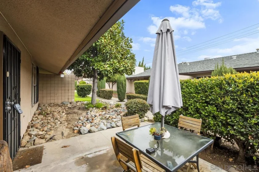 519 Shady Lane #A photo 1