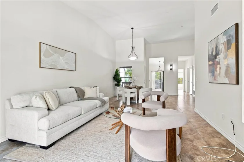 2538 W Macarthur Boulevard ##J photo 23