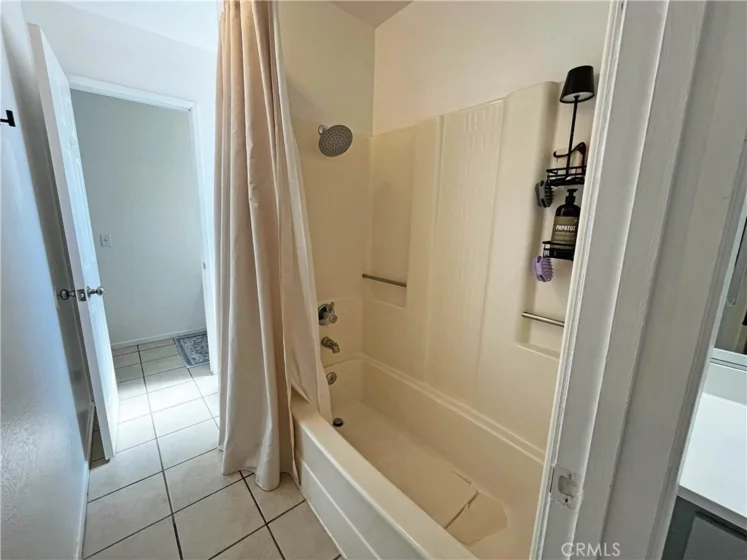 24109 Fir photo 31