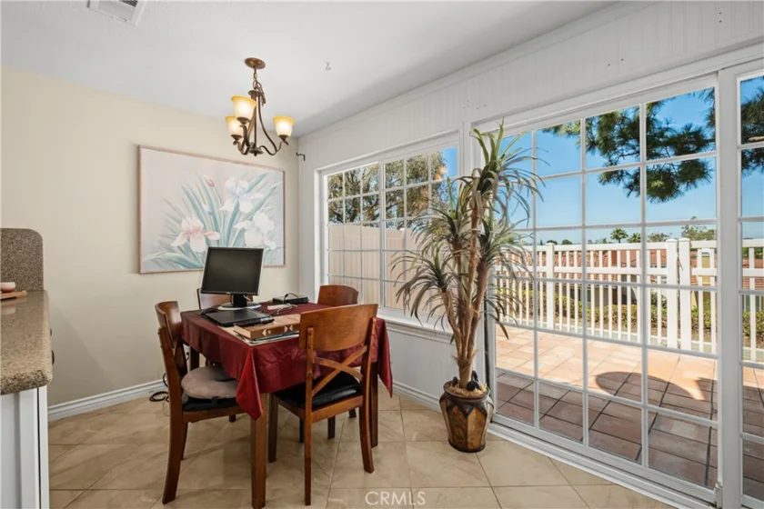 21211 Serra Vista photo 16