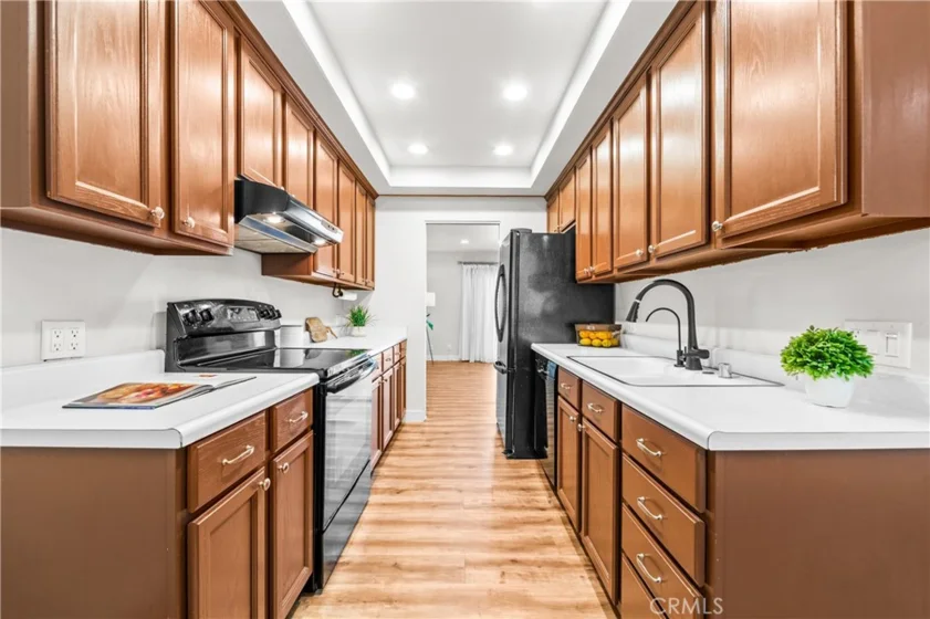 6800 Lampson photo 10