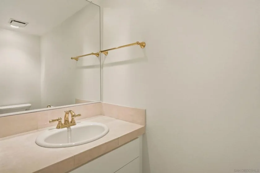 3964 Richmond photo 7
