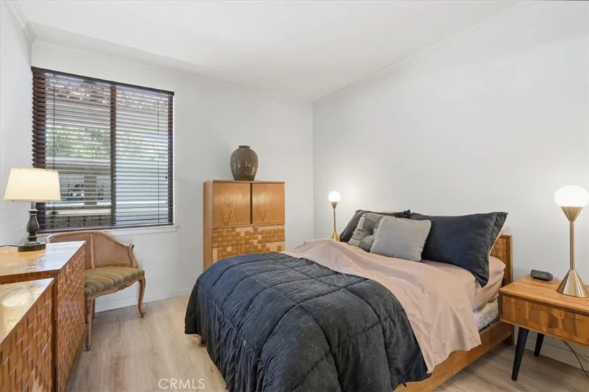 5555 Canyon Crest #2F photo 21