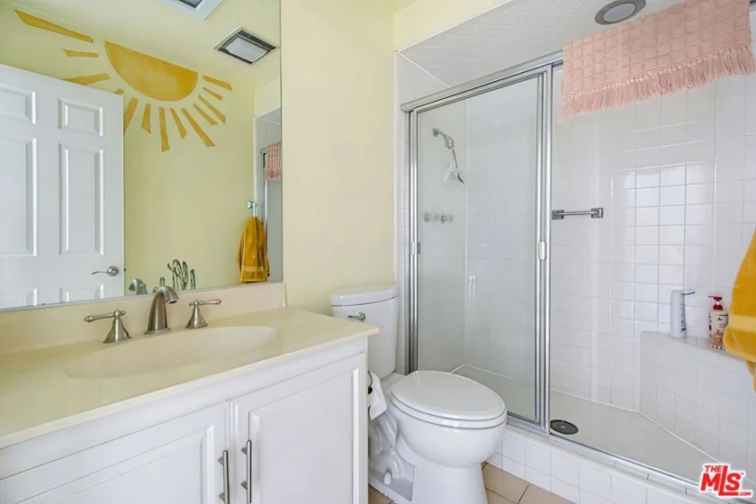 1440 W 9th Street #2 photo 27