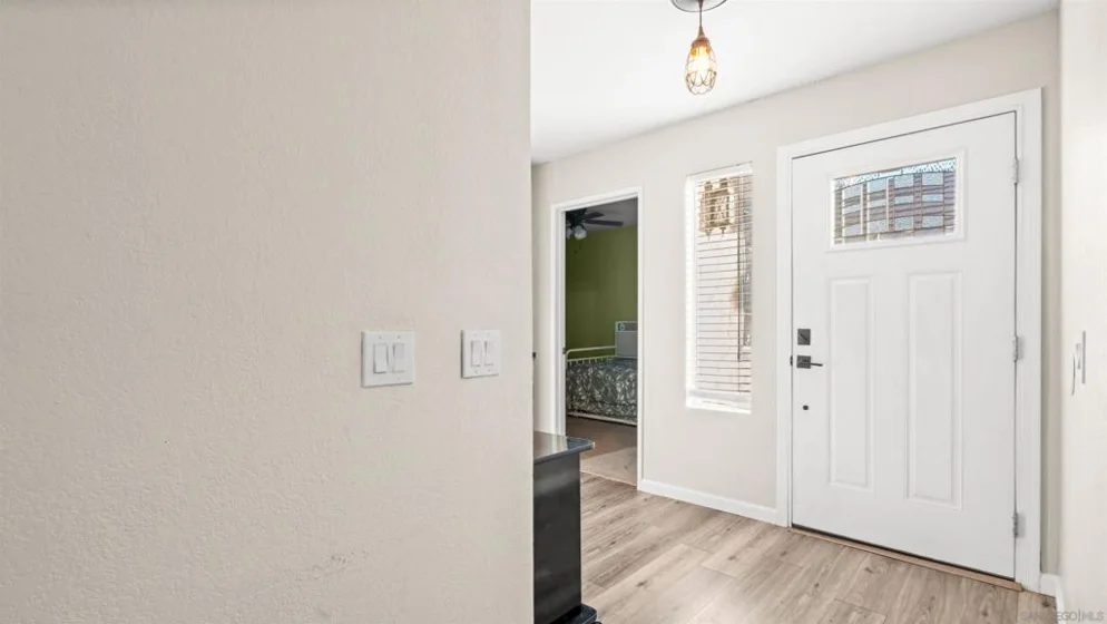 422 Devonshire Gln photo 6