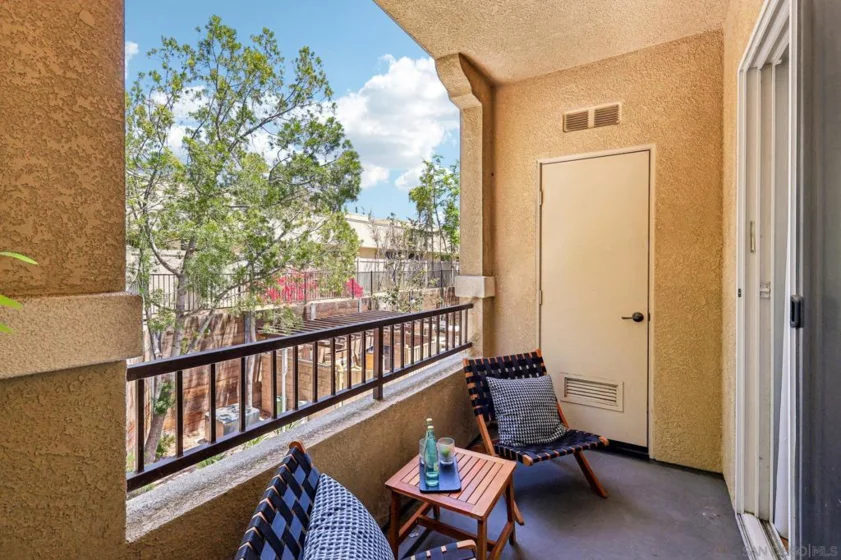 5444 Zeil Place photo 4