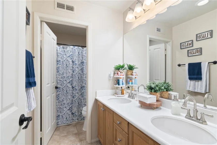 33611 Delphinium Lane photo 16