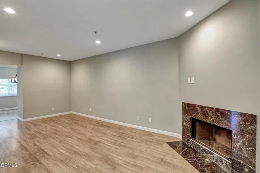 719 E Tujunga #D photo 7