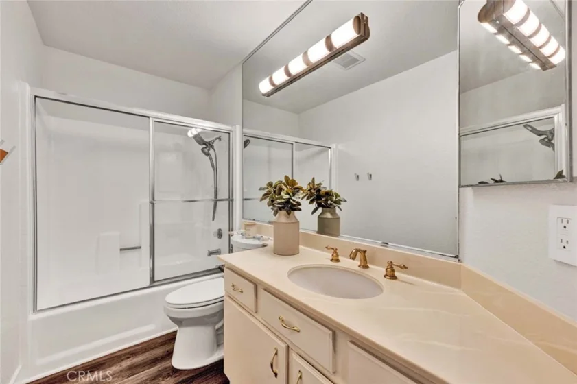 2342 Aspen Street photo 4