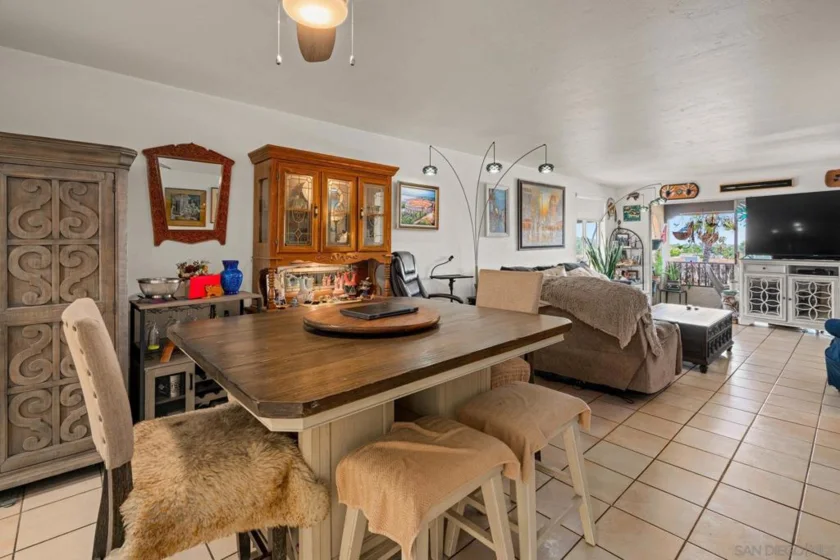 2540 Clairemont Drive #307 photo 15