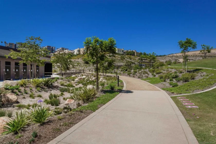 7853 Inception Way photo 64