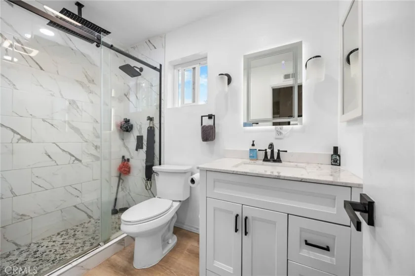 630 S Knott Avenue #25 photo 34