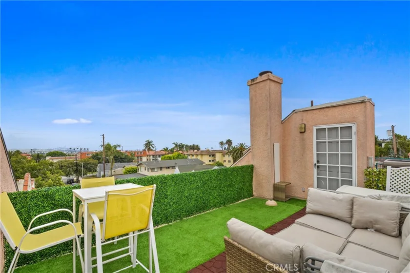 1158 W 11th Street #J photo 7