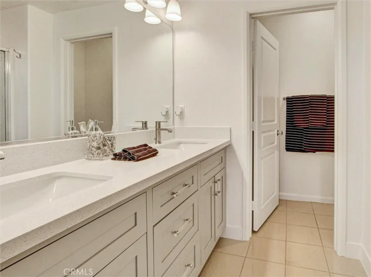 8056 Torino photo 41