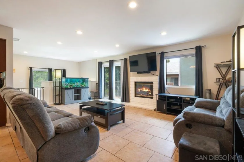 1516 Concord Way #D photo 1