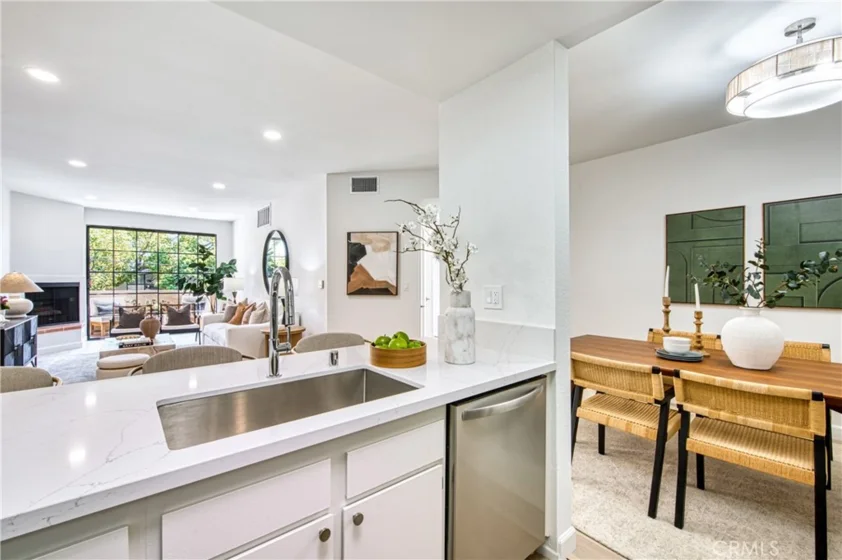 221 S Oak Knoll Avenue #202 photo 13