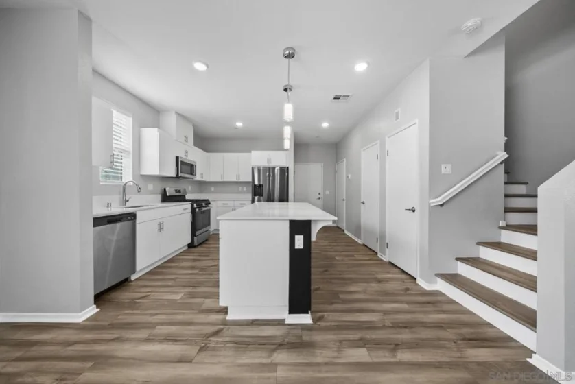 5223 Surfwalk Way #111 photo 34