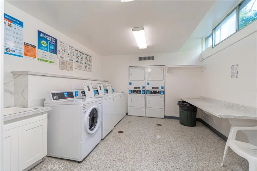 576 N Bellflower #222 photo 18