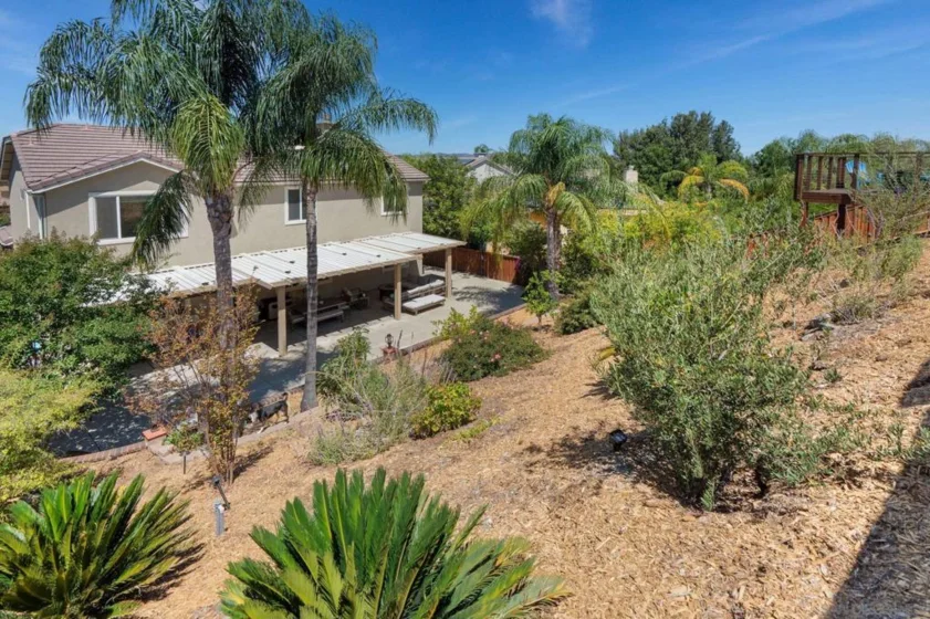 30856 E Green photo 47