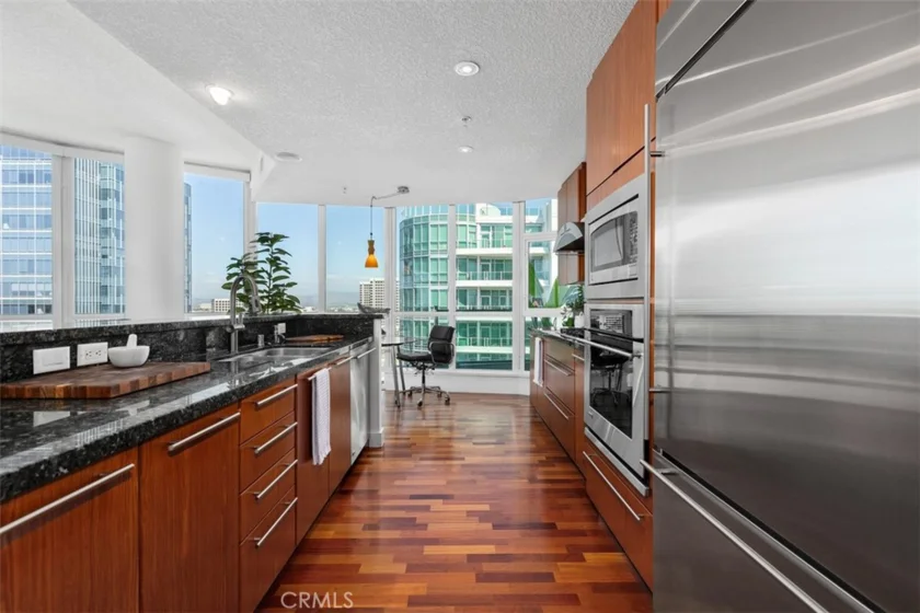 3131 Michelson #1601 photo 16