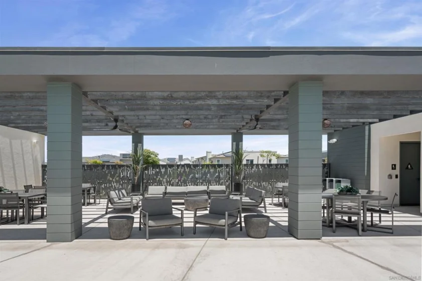 845 Hana Avenue #2 photo 32