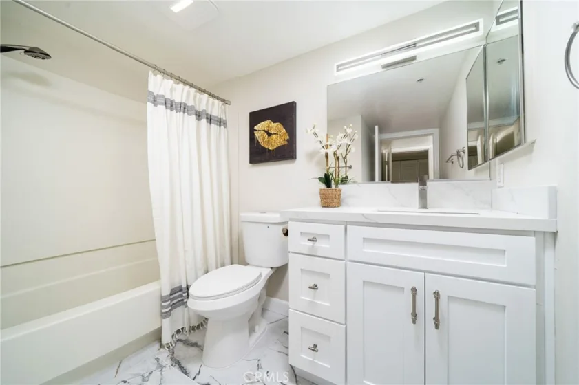 4760 Templeton Street #3226 photo 25