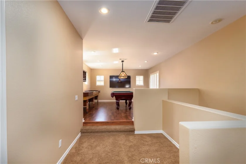 46223 Drymen Avenue photo 21