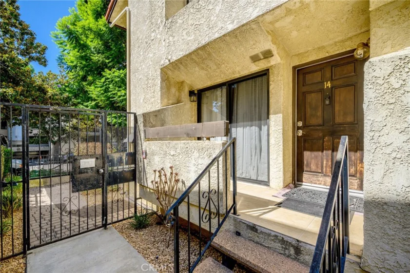 543 W Stocker Street #14 photo 2