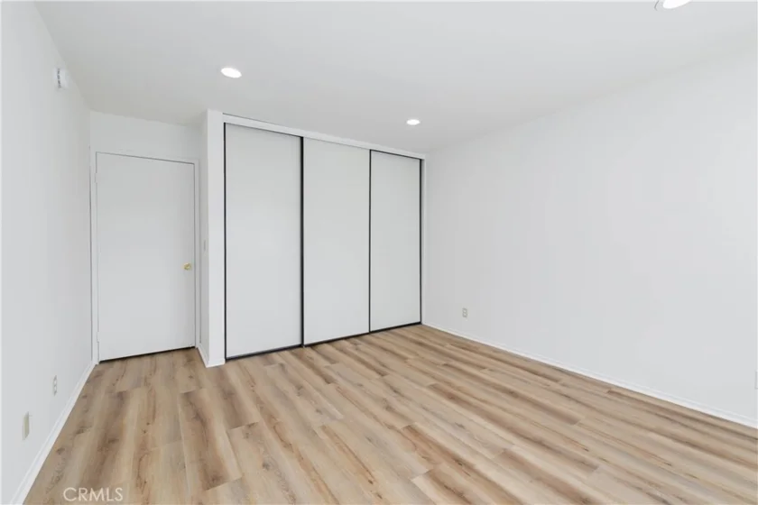 1119 Albany #226 photo 7