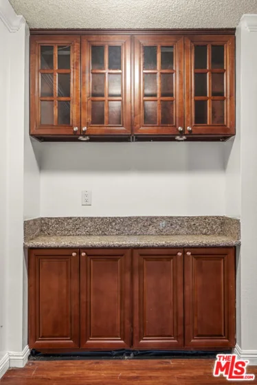 525 S Ardmore Avenue #107 photo 20