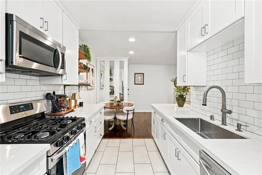 1827 Greenfield Avenue #105 photo 5