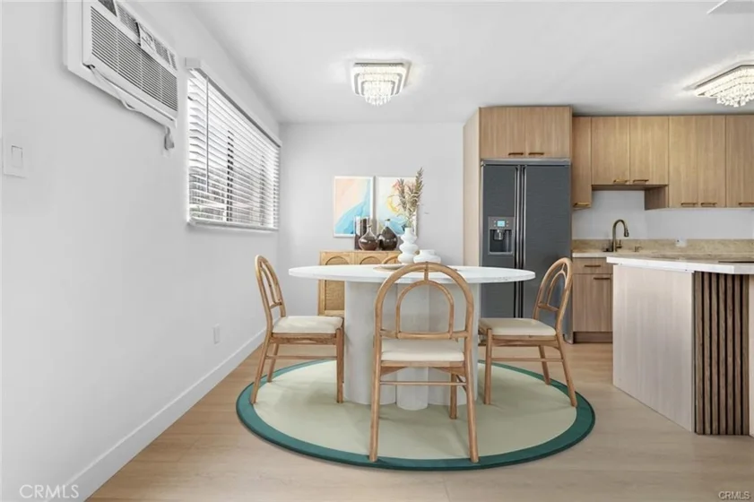 960 Larrabee #120 photo 3