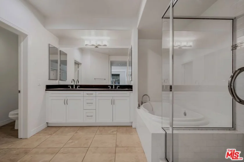 7100 Playa Vista Drive #123 photo 16