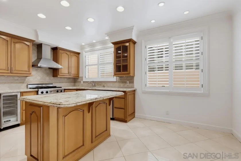 1520 Camden #106 photo 34